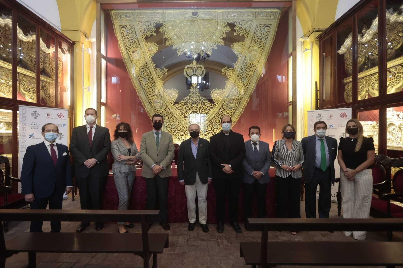 La Hermandad de los Estudiantes y Cáritas conceden 95 becas para universitarios sin recursos