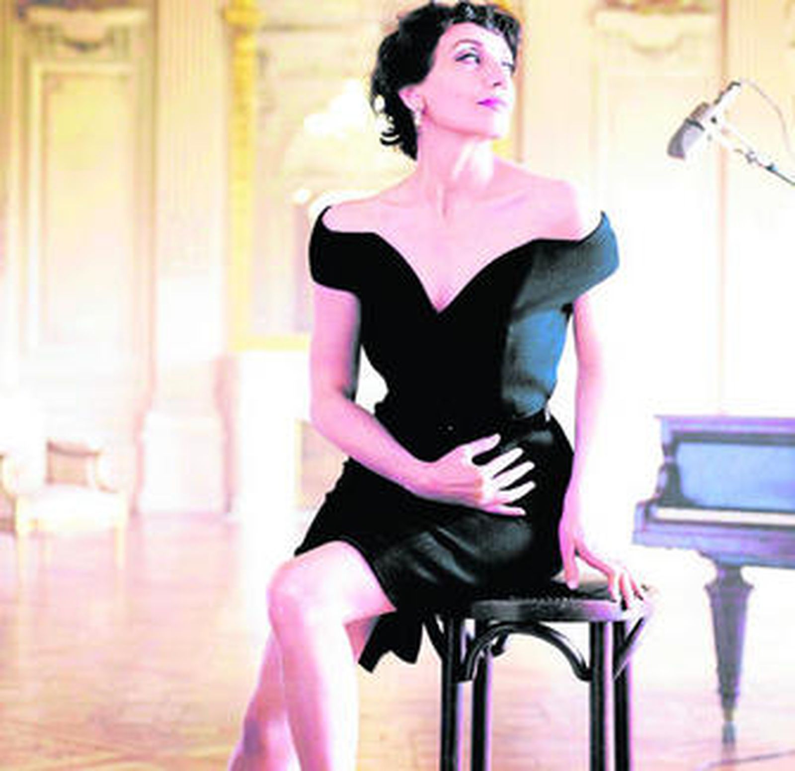 Luz Casal regresa al bolero en su nuevo disco que la traerá a Málaga.