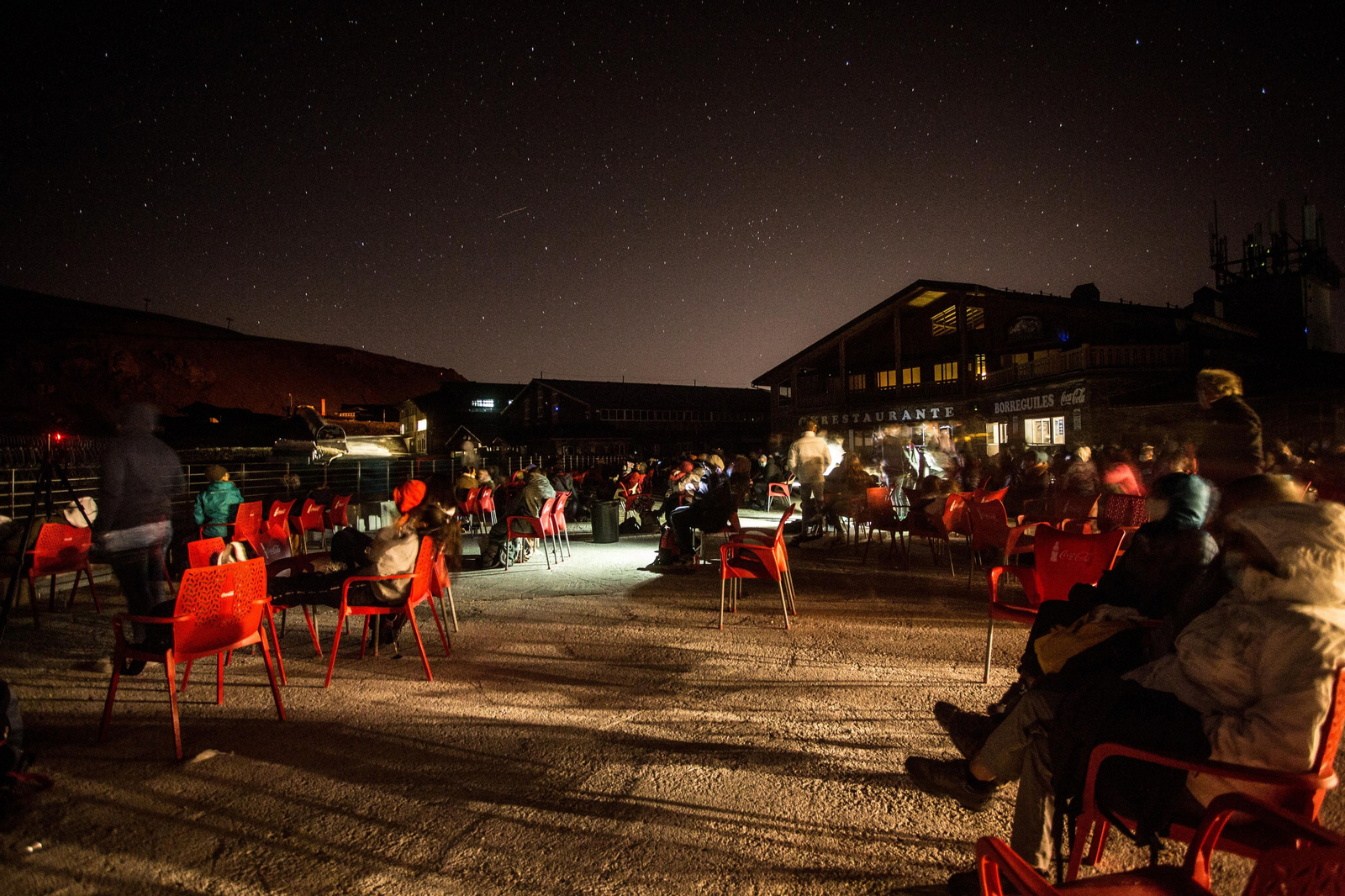 Imagen de una de las actividades de observación de las Perseidas en Sierra Nevada