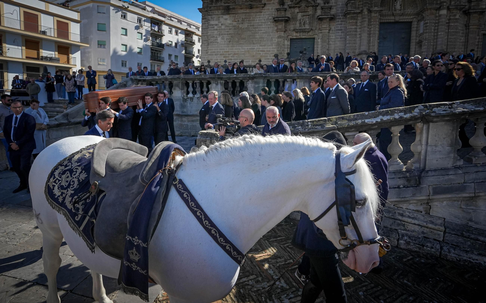 Imágenes del funeral de Álvaro Domecq en la catedral de Jerez
