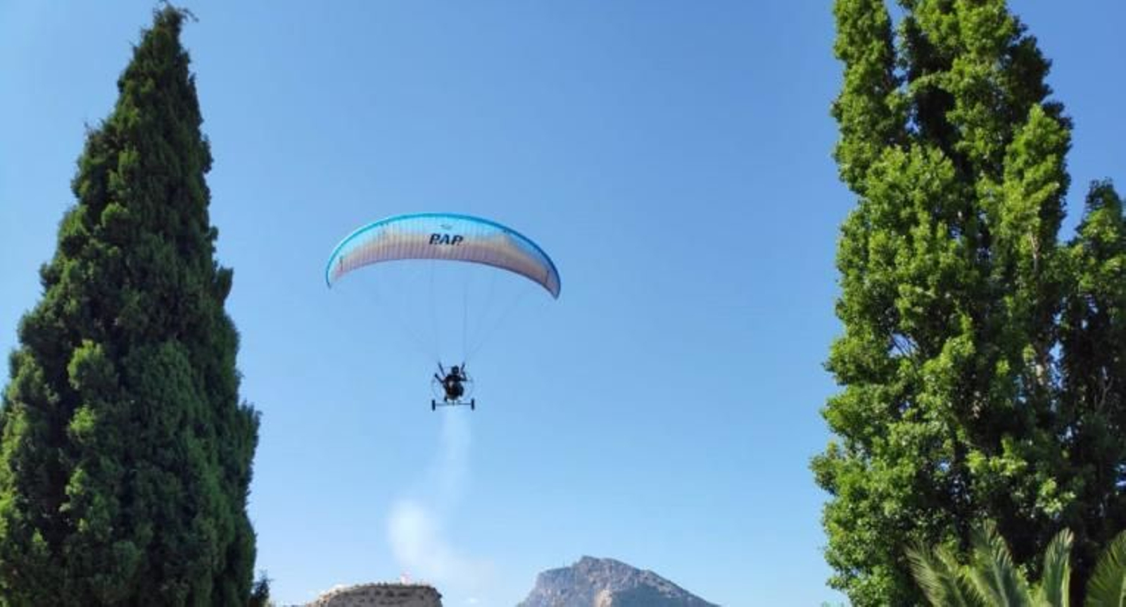 El XXI Festival Internacional del Aire reúne desde este viernes a 400 pilotos en la Sierra de Segura