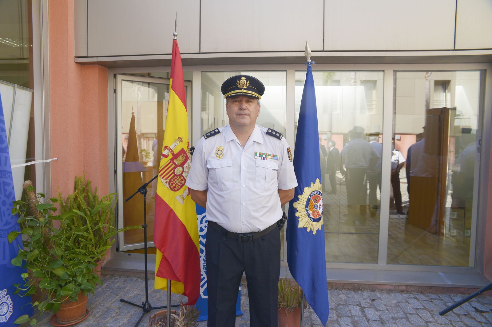 Fotos de la toma de posesion del cargo del nuevo comisario de la Policía Nacional