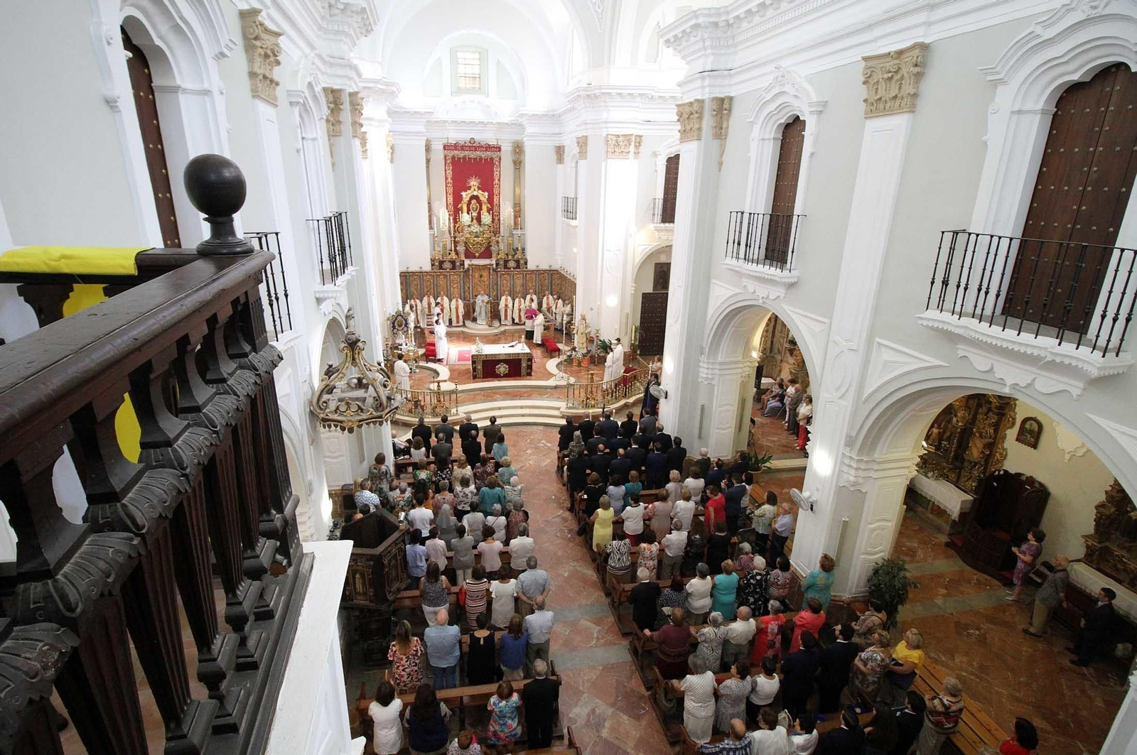 Misa ante la Virgen de La Cinta presidida por el obispo de Huelva, José Vilaplana, en la Catedral