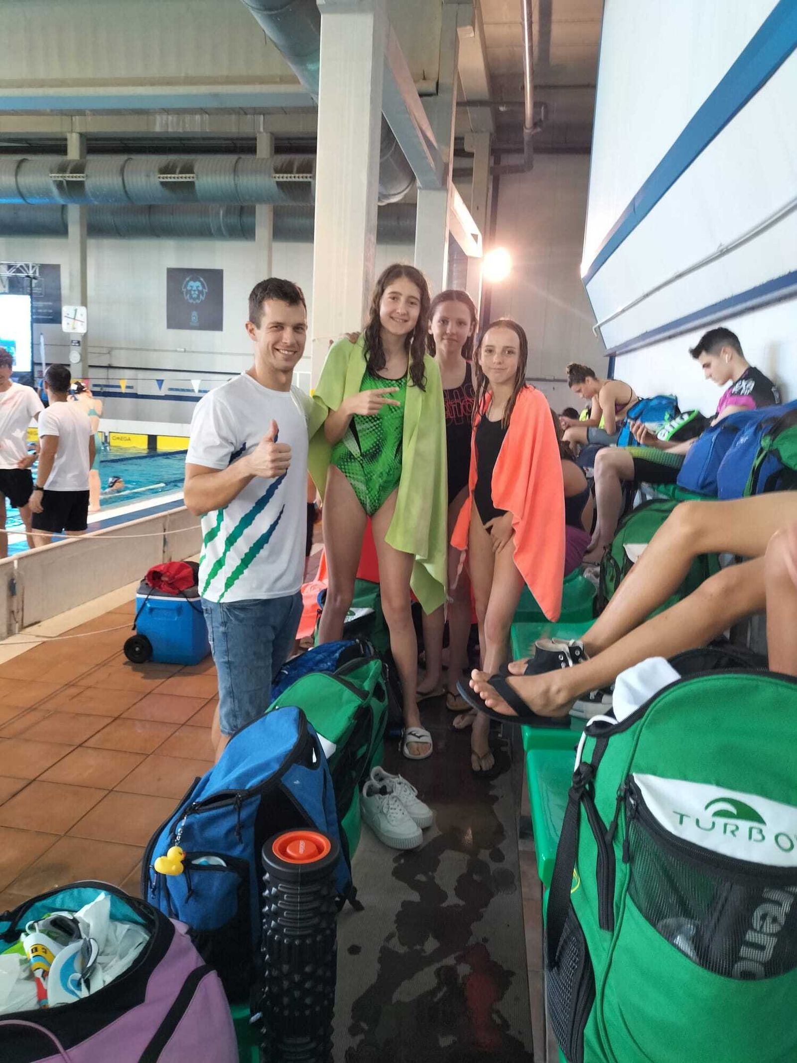 El equipo femenino también lució.