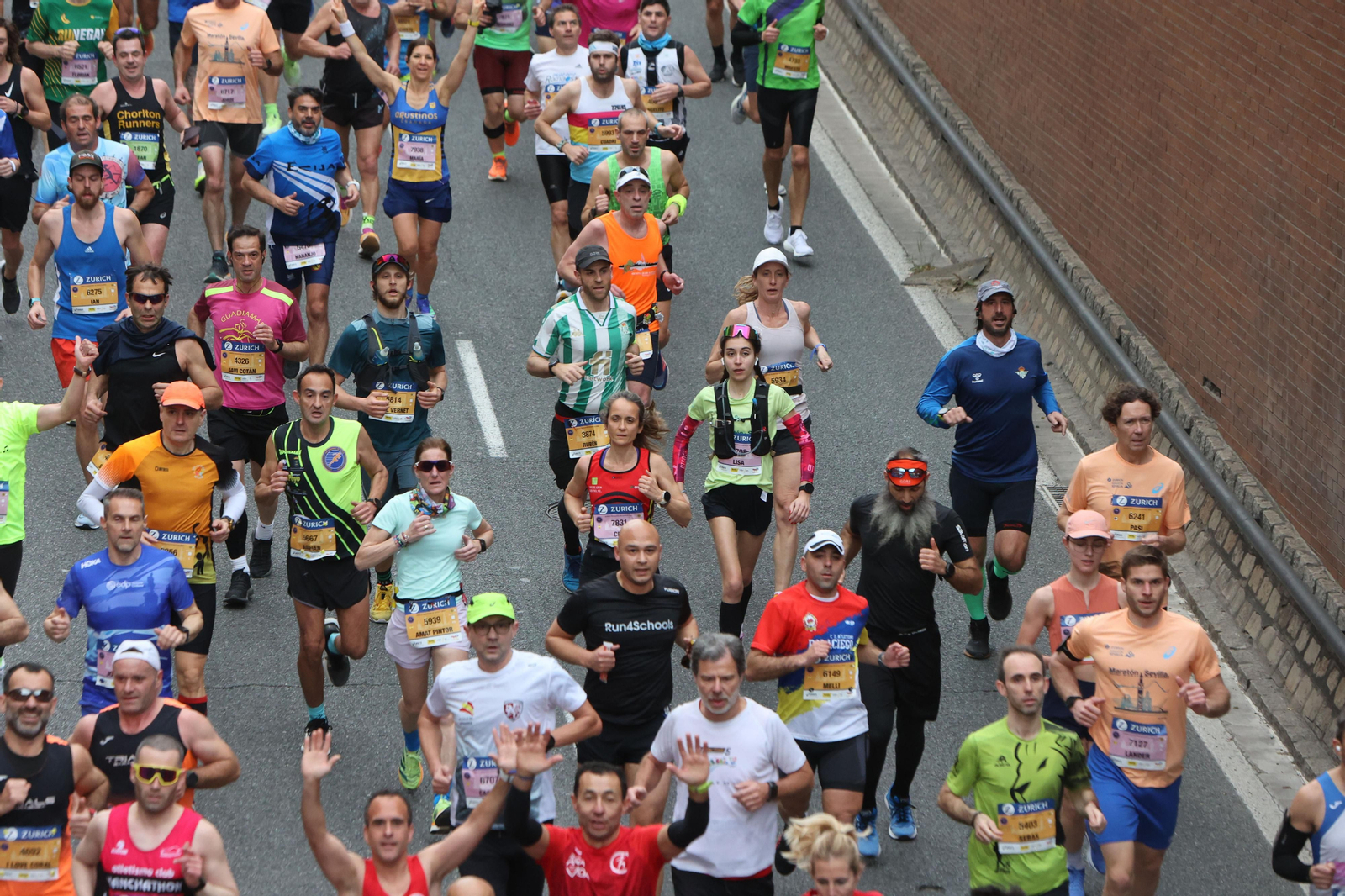 Búscate en la maratón de Sevilla 04