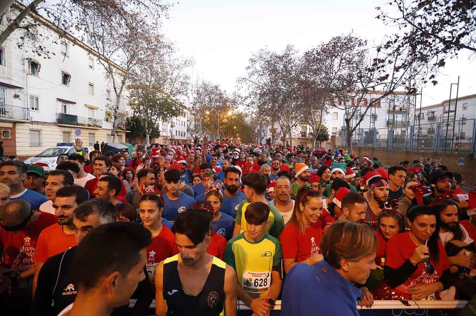 Imágenes de la carrera de San Silvestre en Huelva