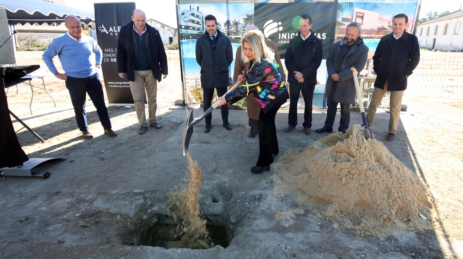 Primera piedra del proyecto residencial Willians Plaza en Jerez