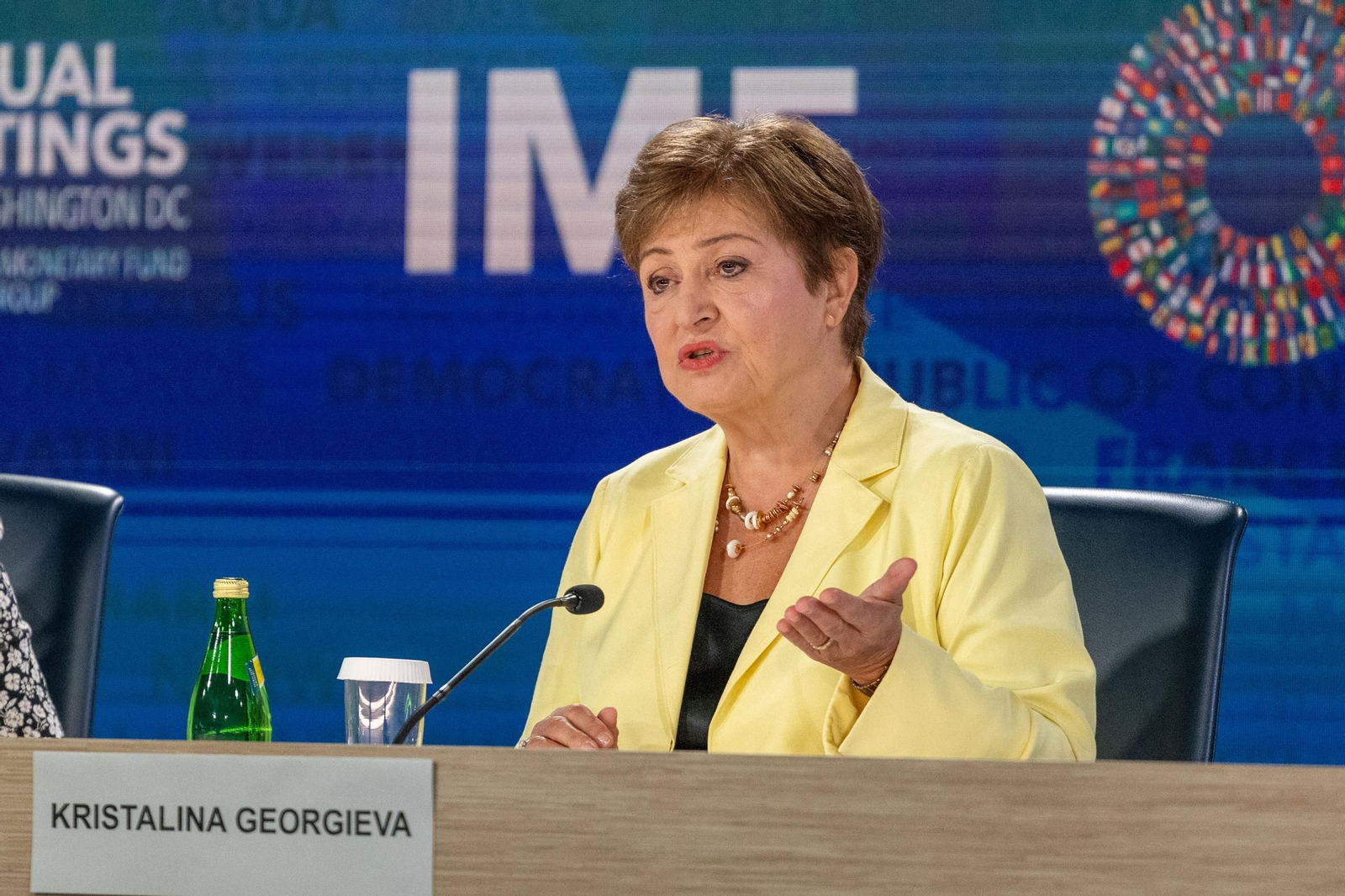 La directora del FMI, Kristalina Georgieva, comparece ante los medios.