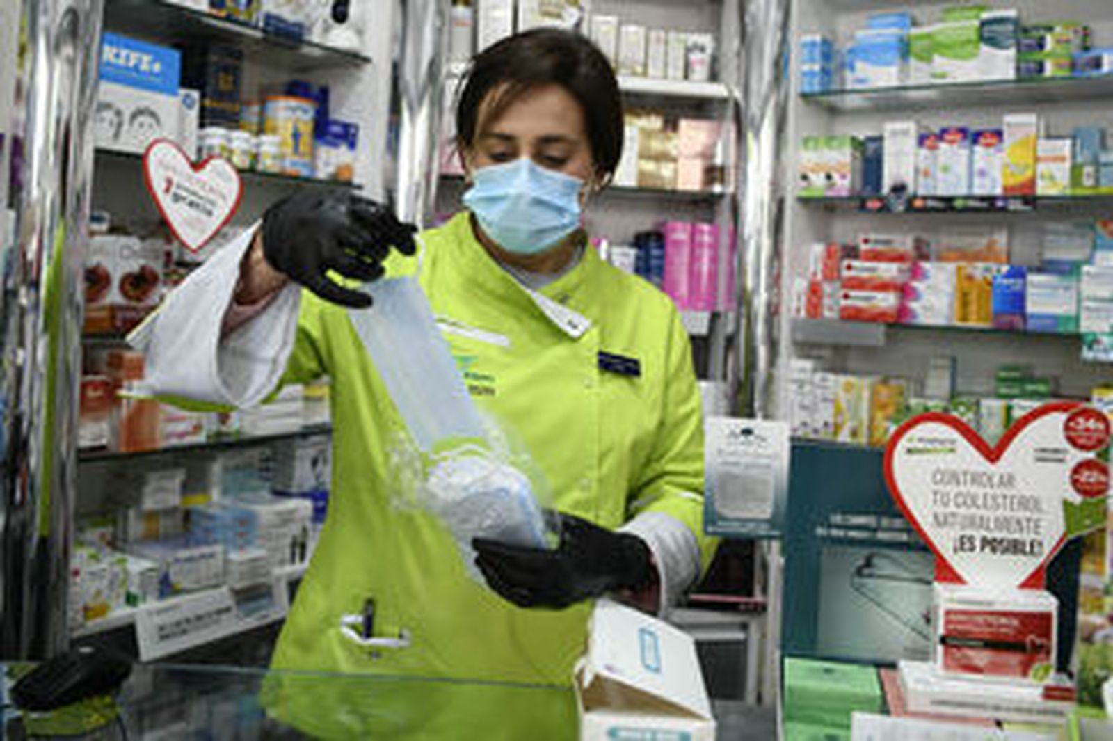 Un farmacéutico de Granada revoluciona Change.org: pide un IVA reducido para las mascarillas