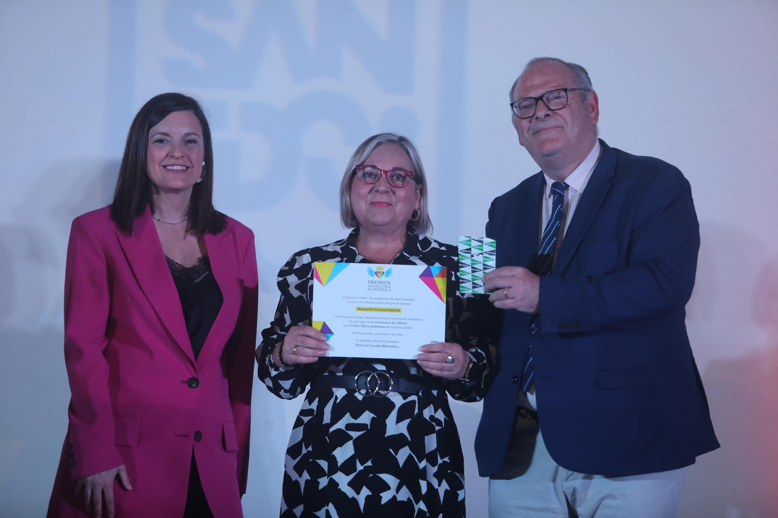 Las imágenes del acto de entrega de premios a los mejores expedientes académicos en San Fernando