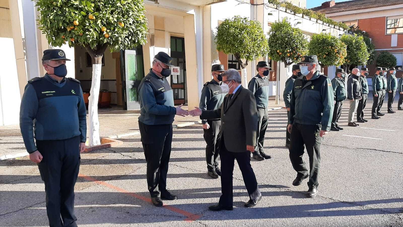 El subdelegado del Gobierno visita la Comandancia de la Guardia Civil de Sevilla.