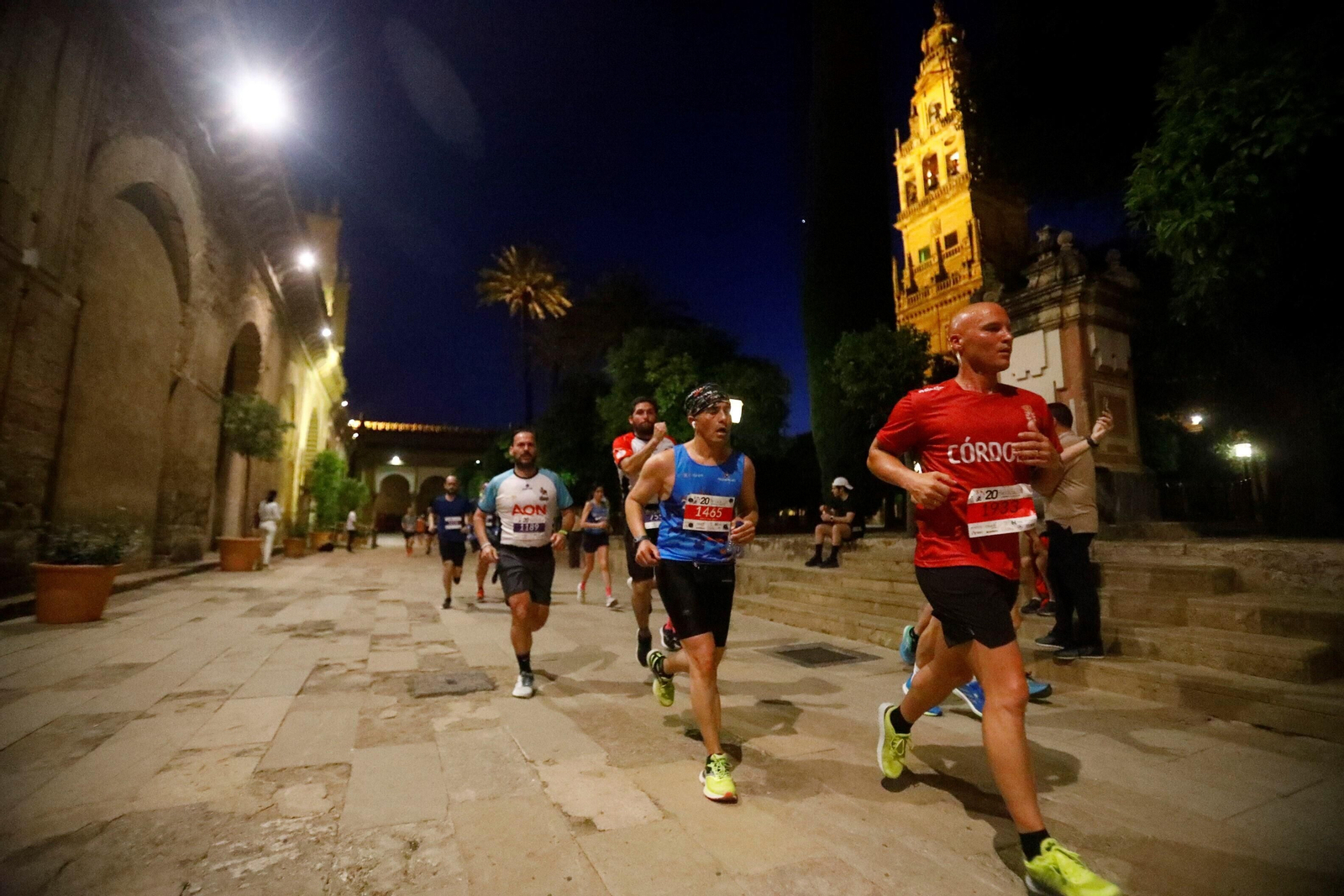 Las mejores fotos de la XX edición de la Nocturna Trotacalles en Córdoba