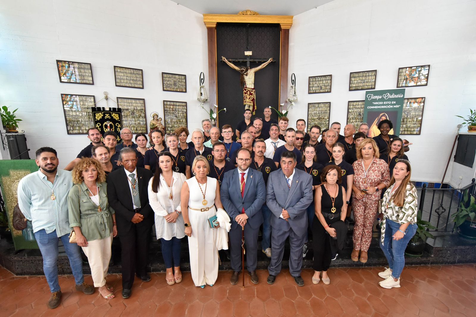 La procesión del Cristo de la Almoraima, en imágenes