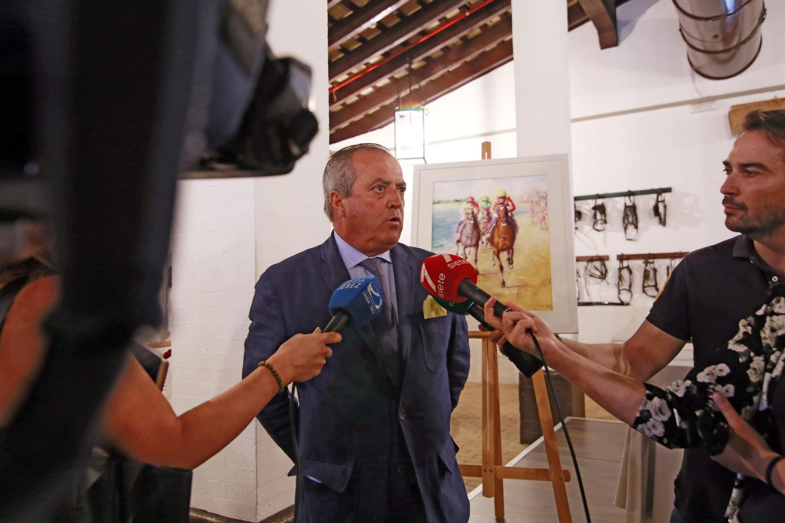 Presentación de la Carrera de Caballos de Sanlucar en el Museo de Enganches de Jerez