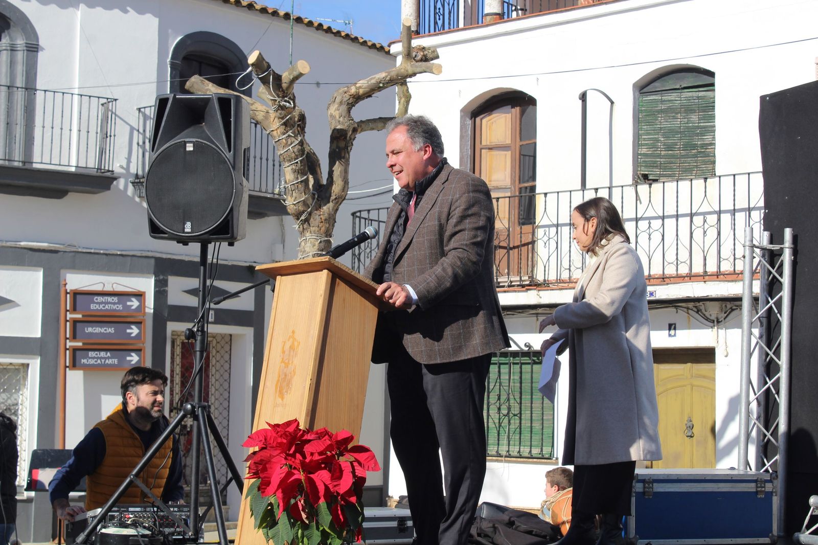 Fotografías de cómo son las Precampanadas de Jabugo con 12 lonchas de jamón