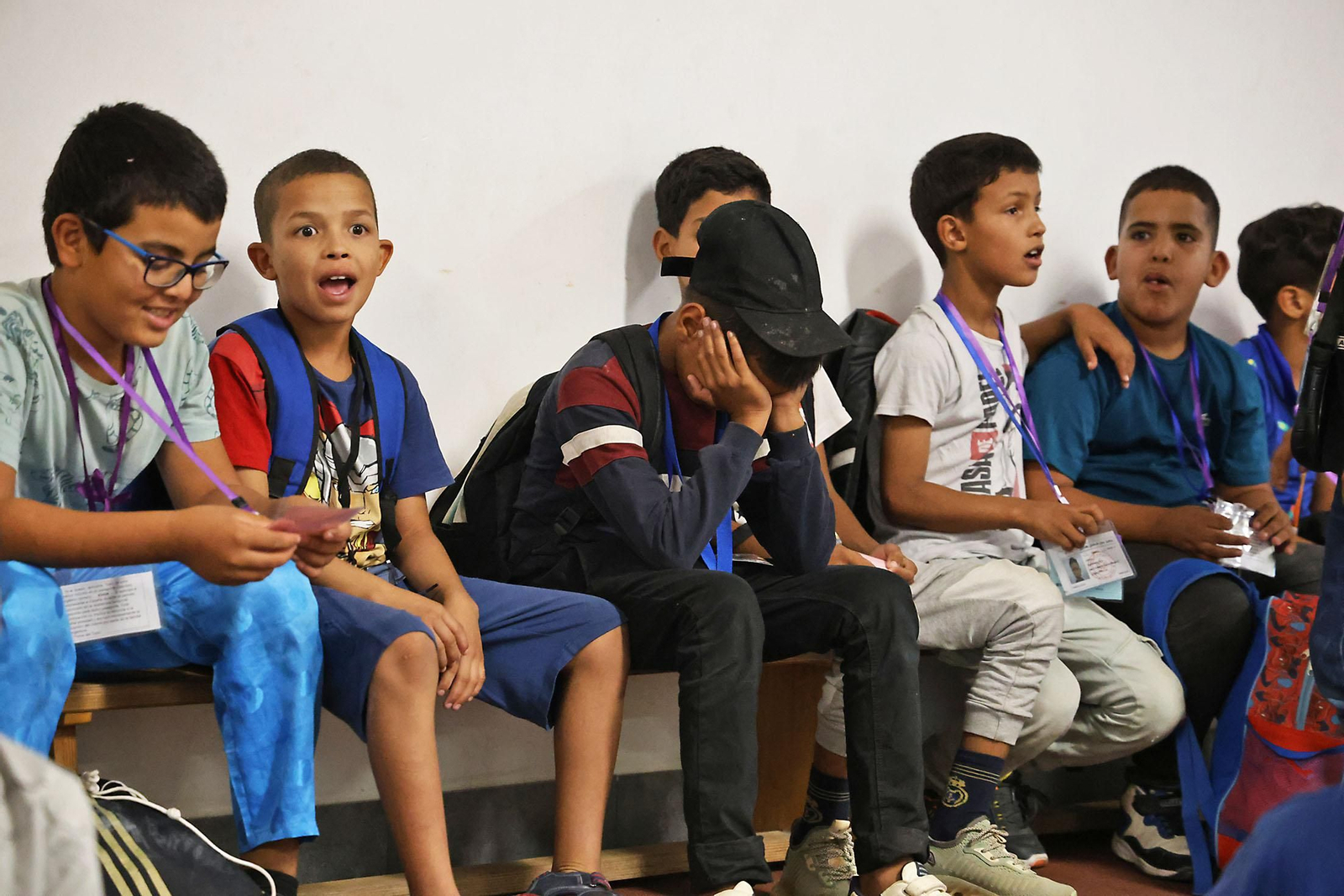 Imágenes del recibimiento a los  niños procedentes de los campamentos saharauis que pasarán sus vacaciones en Huelva