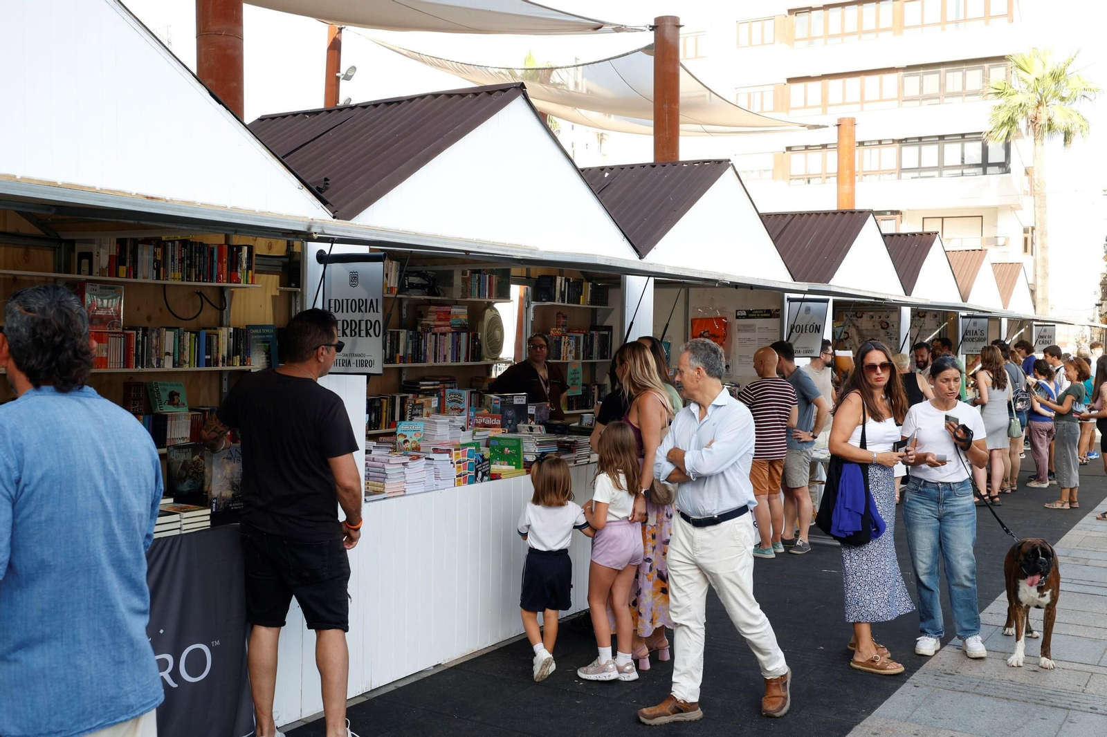La Feria del Libro de San Fernando, en imágenes