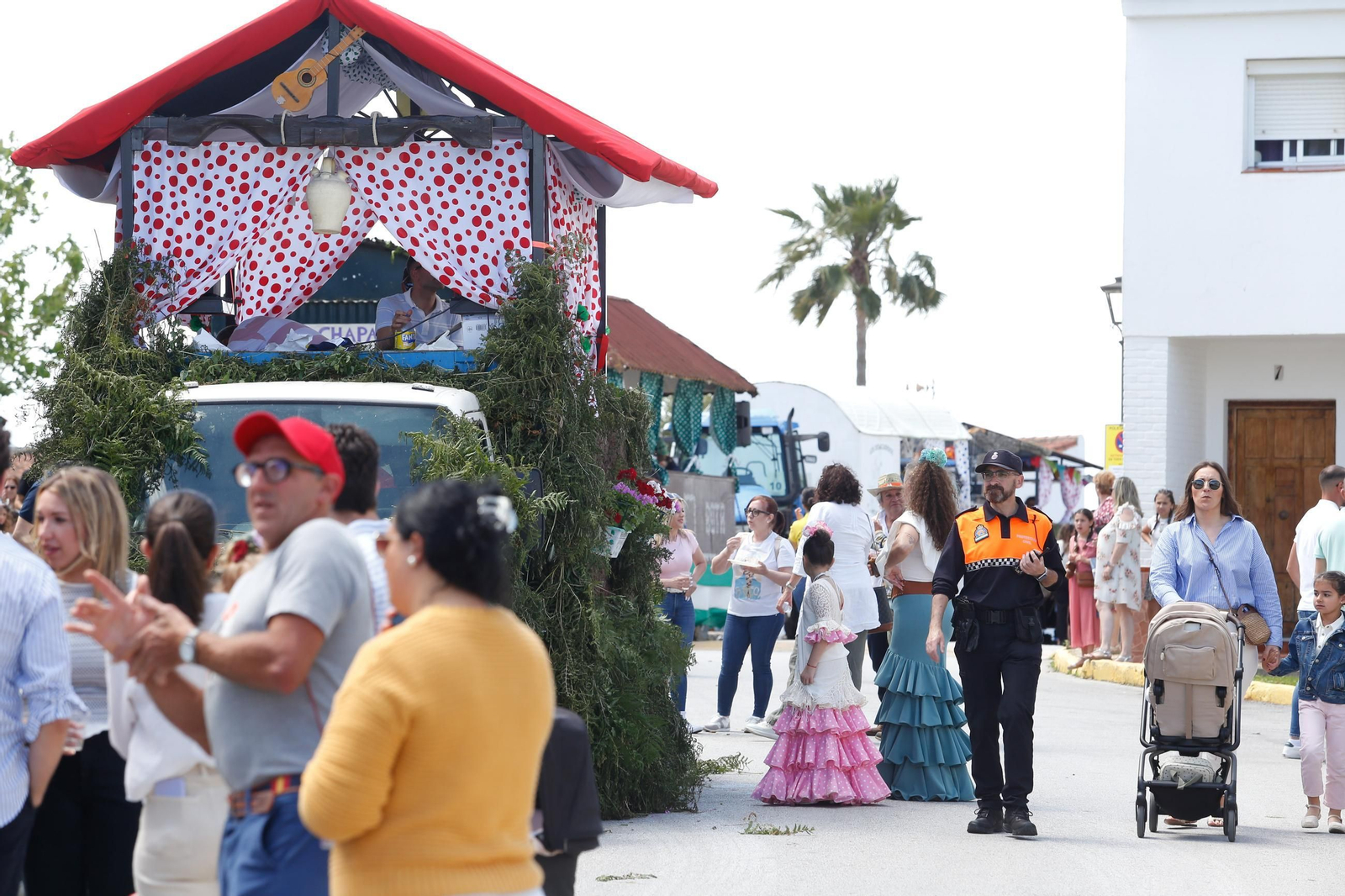 Fotos del domingo de Feria y la romería del Cristo de la Almoraima