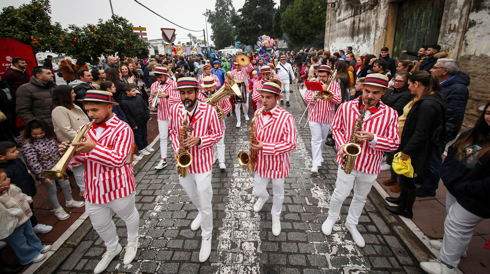 La cabalgata de la Cartera Real llega a Jerez