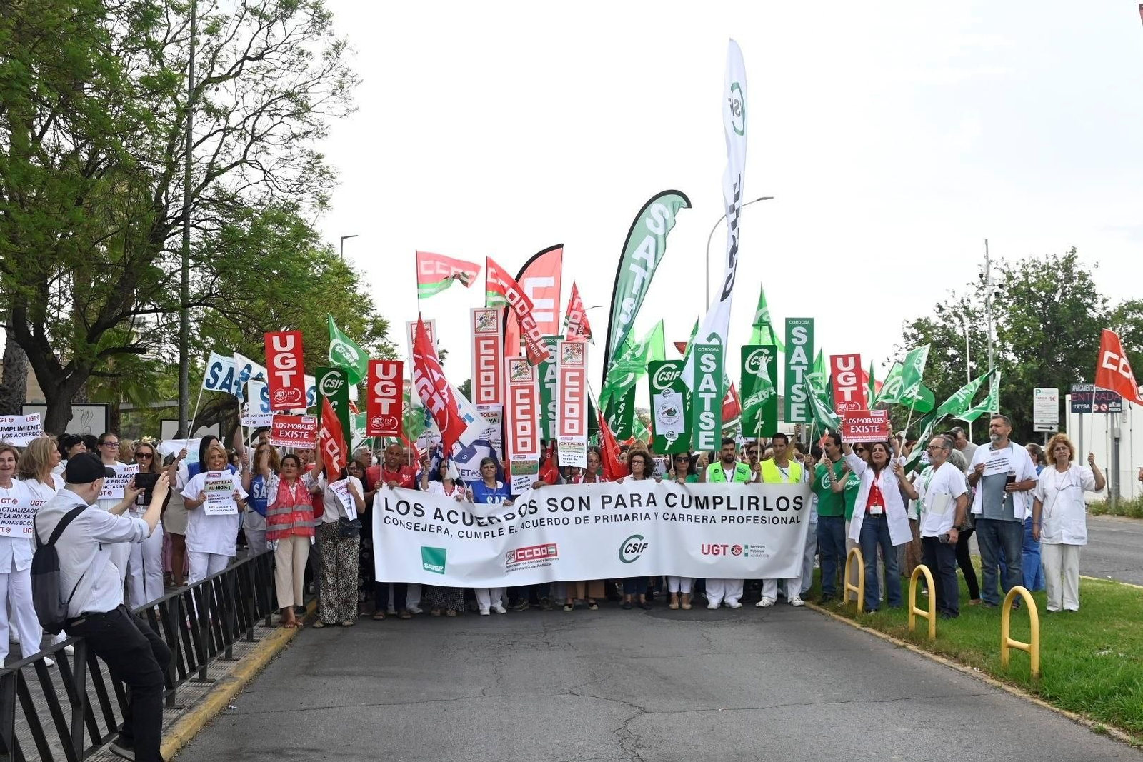 Las imágenes de la protesta de los sanitarios de Córdoba