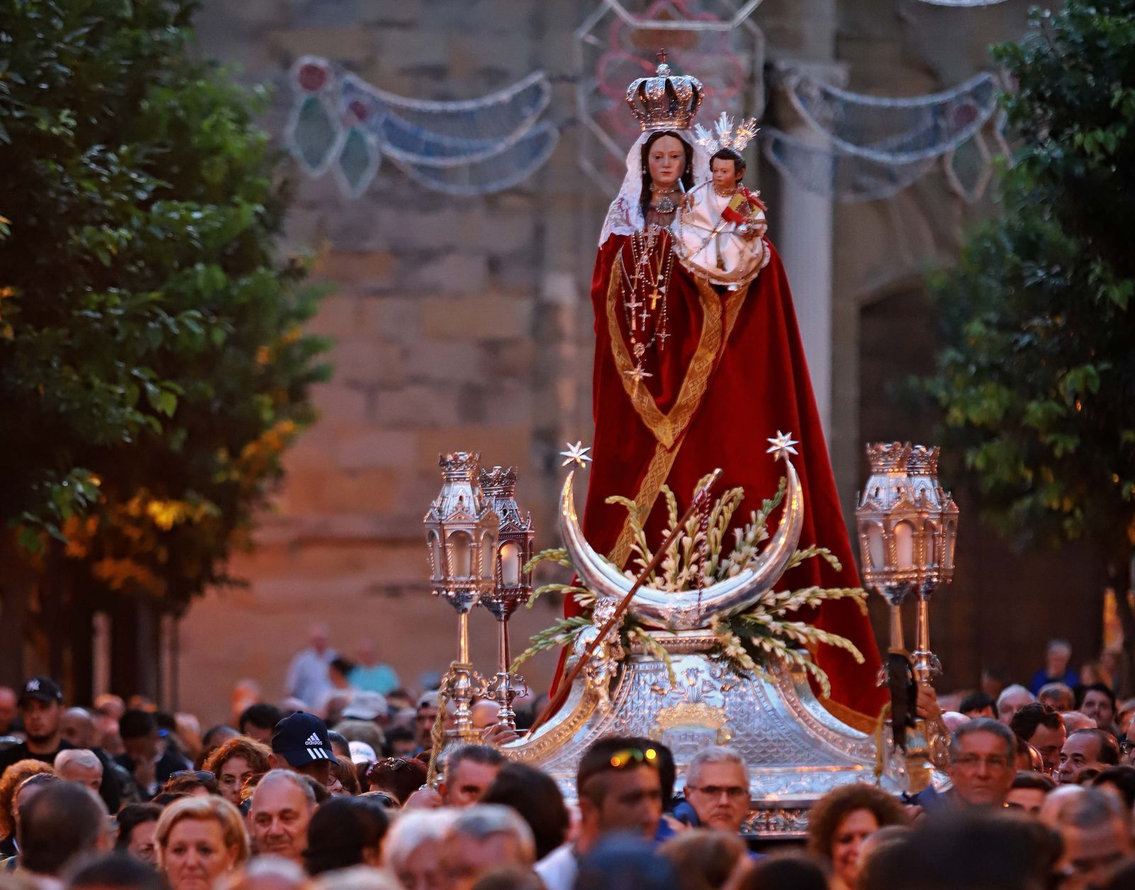 La Virgen de la Luz, en la procesión de septiembre de 2019.