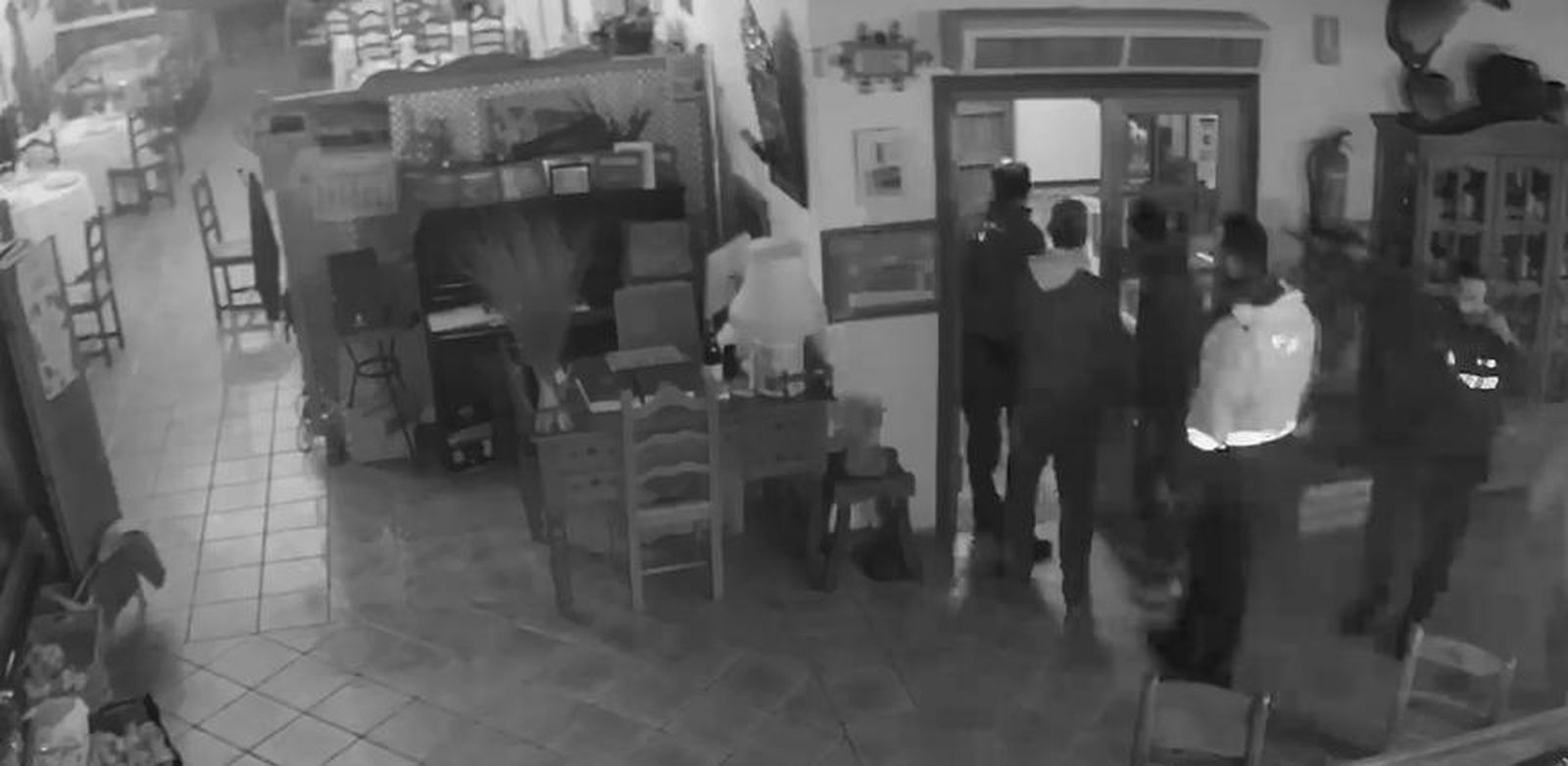 Imágenes del momento de la detención de los ladrones.