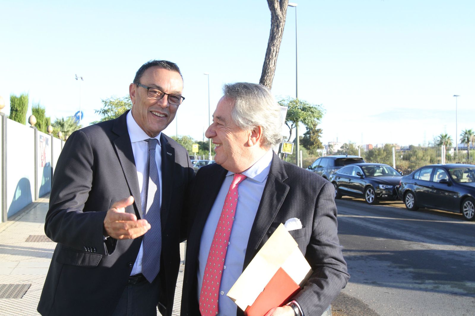 Imágenes del Desayuno Informativo del Grupo Joly con Javier Targhetta