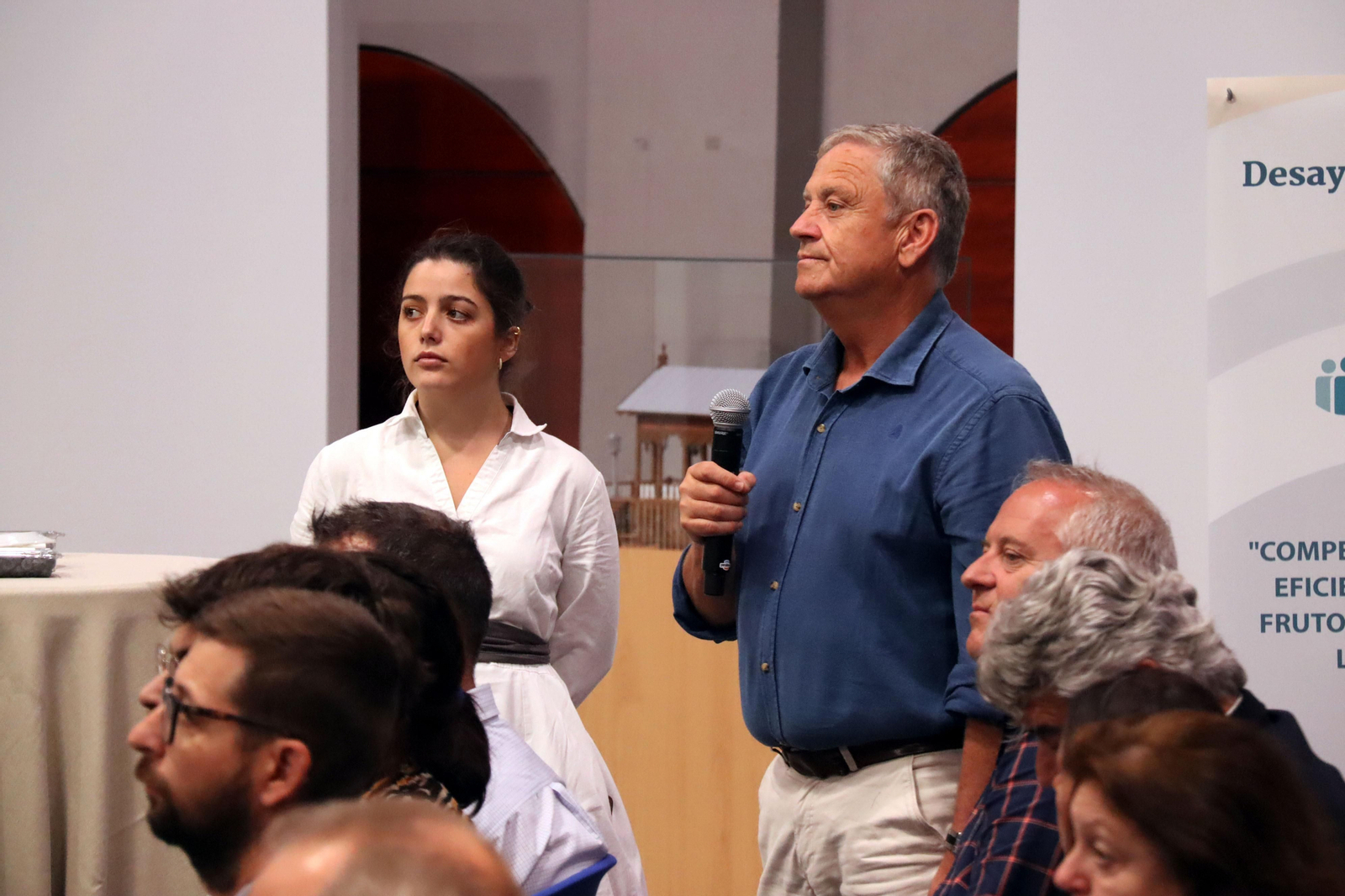 Las imágenes en el Desayuno-Coloquio del Grupo Joly "Competitividad innovación y eficiencia el sector de los frutos rojos ante el reto de la sostenibilidad"