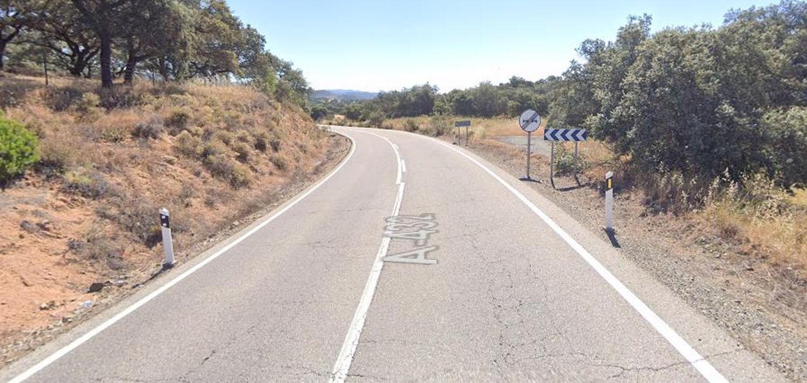 La carretera en la que ha tenido lugar el accidente, en el término municipal de El Pedroso.