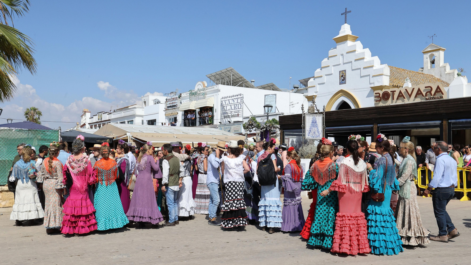 Embarque de la Hermandad de Jerez en Bajo de Guía Embarque de la Hermandad de Jerez en Bajo de Guía