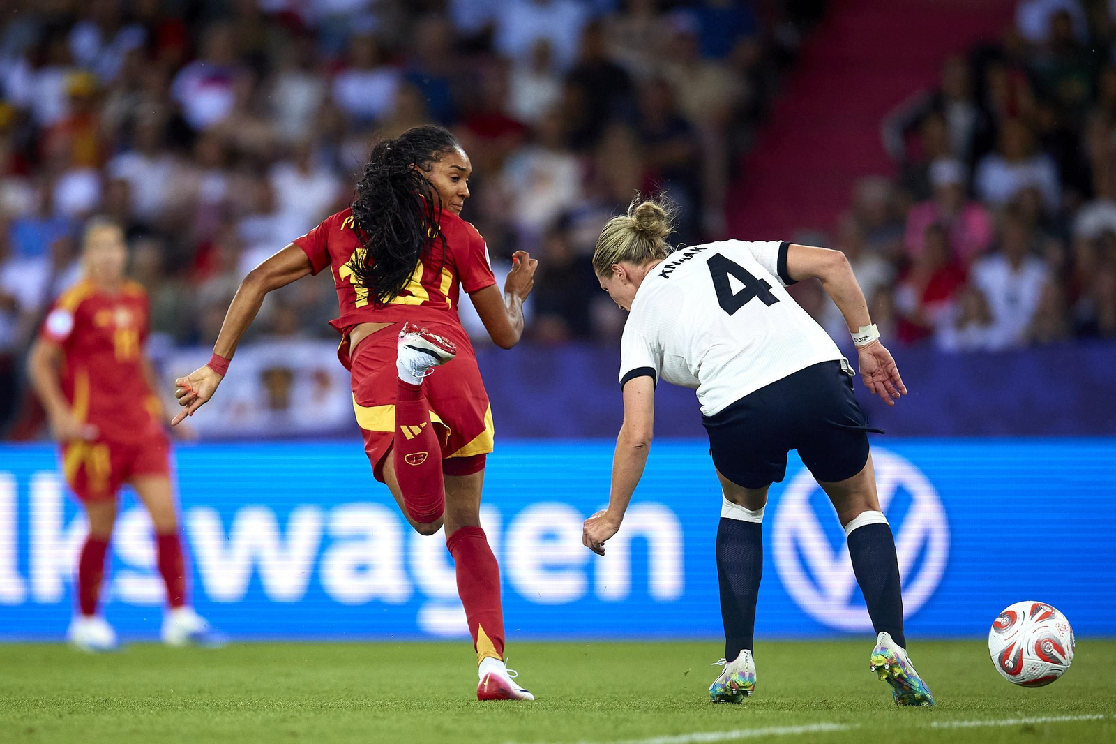 Las mejores imágenes de la semifinal Alemania-España de la Eurocopa femenina