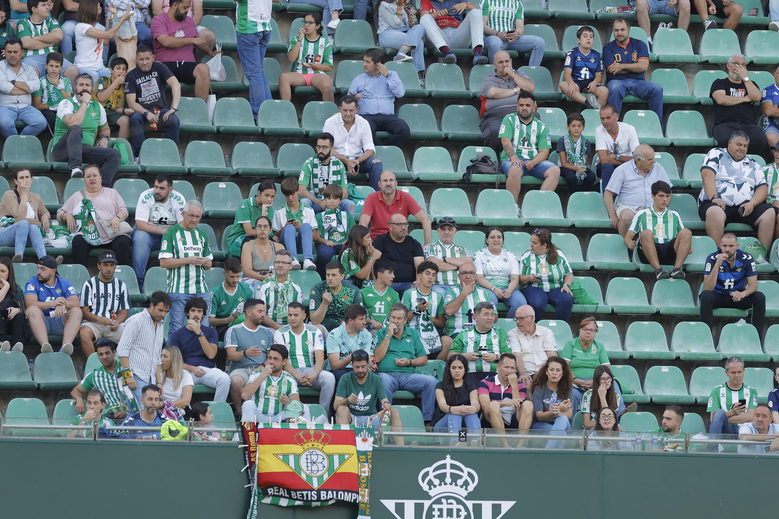 Búscate en las fotos del Betis-Rayo