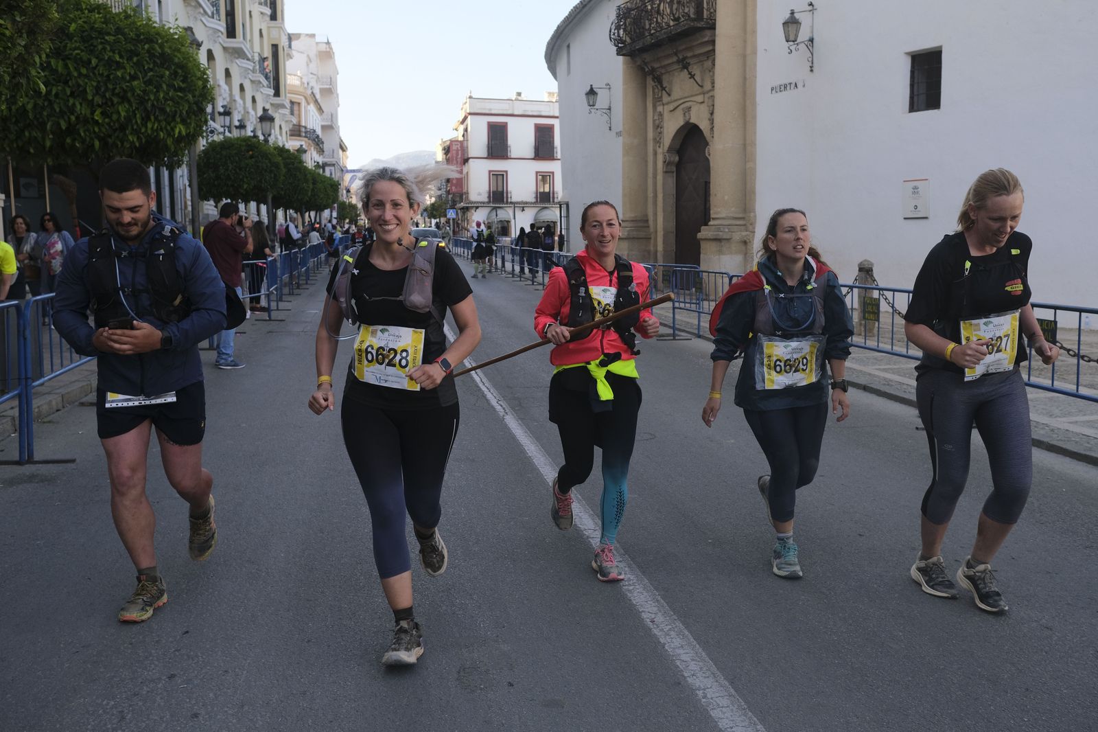 Cierre de la meta de los 101 kilómetros de la Legión, en fotos.