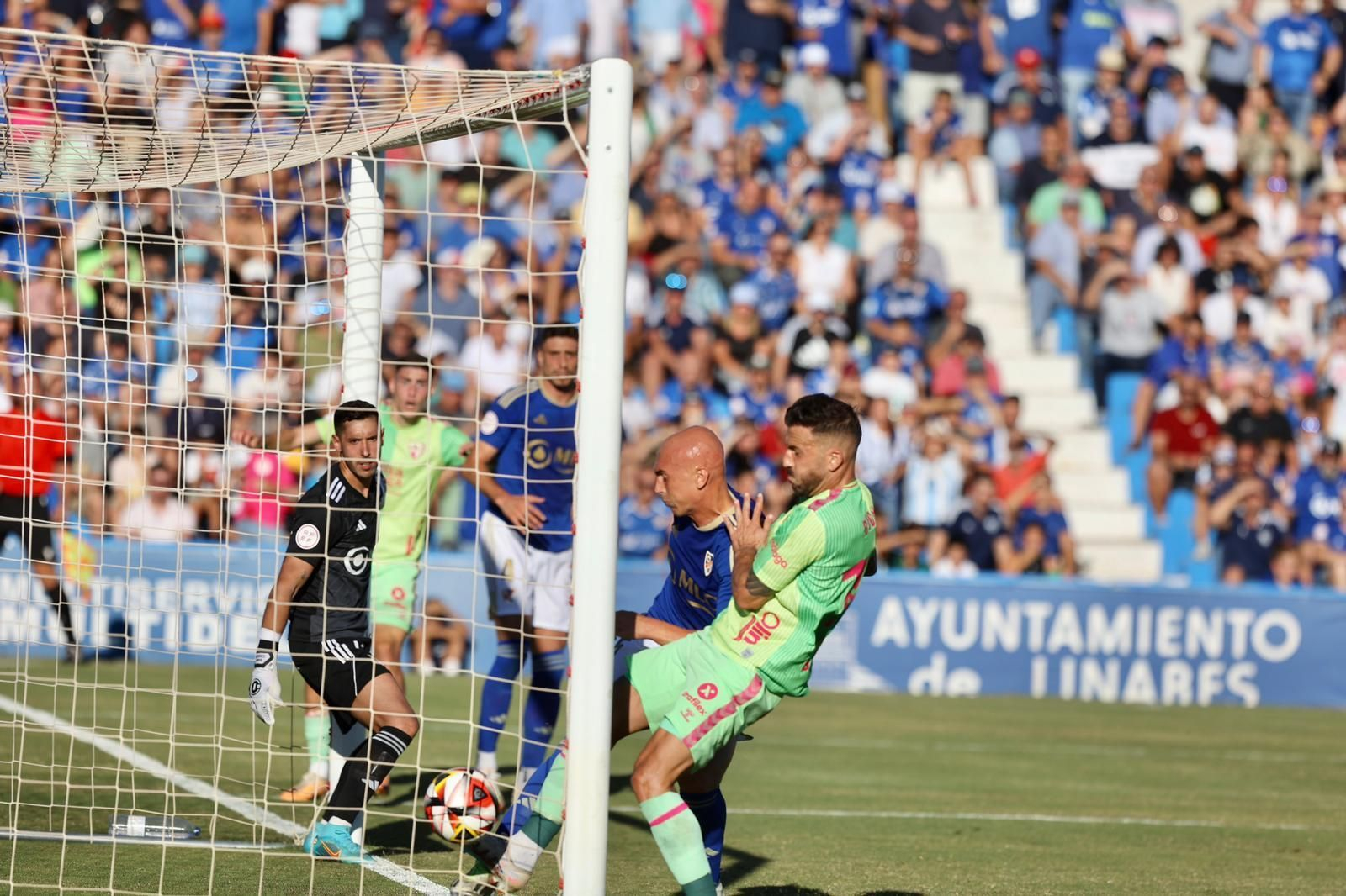 El Linares - Málaga CF, en fotos