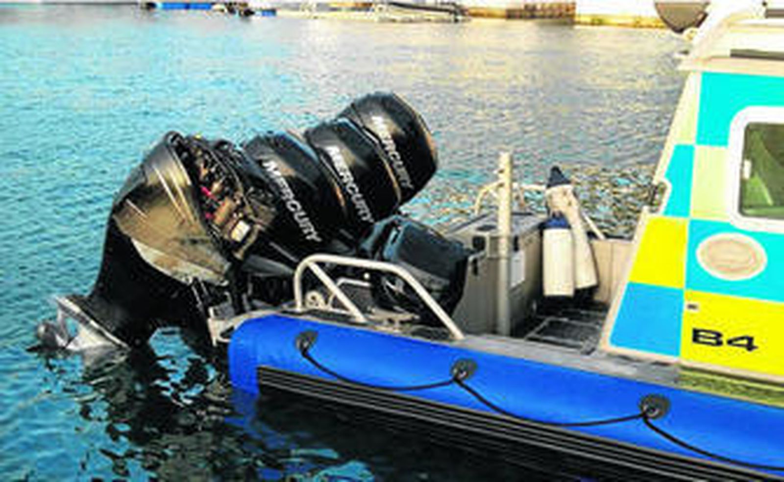 Uno de los motores de la patrullera de la patrullera de la Policía de Gibraltar, totalmente dañado.