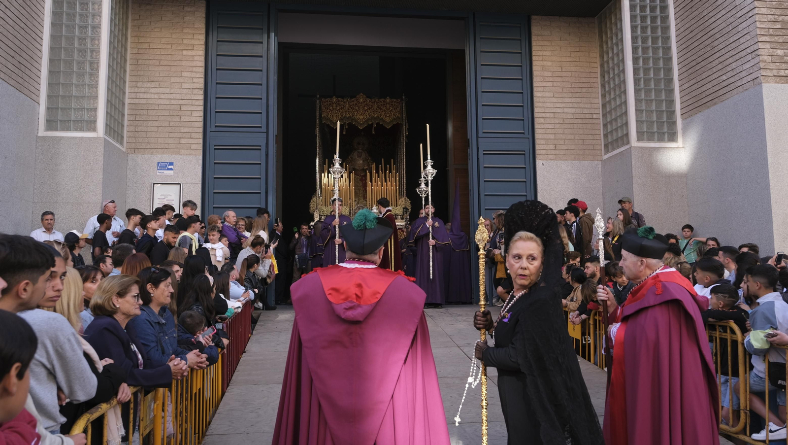 La procesión de Pasión en Almería, en imágenes