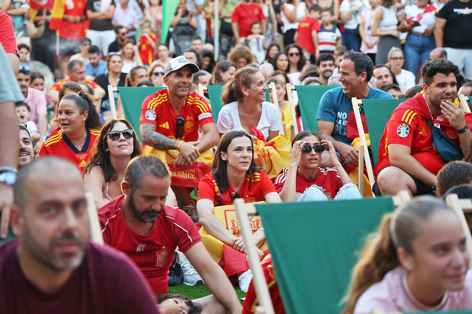 Imágenes de la Fan zone en Huelva de la Final de la Eurocopa entre Inglaterra y España Imágenes de la Fan zone en Huelva de la Final de la Eurocopa entre Inglaterra y España