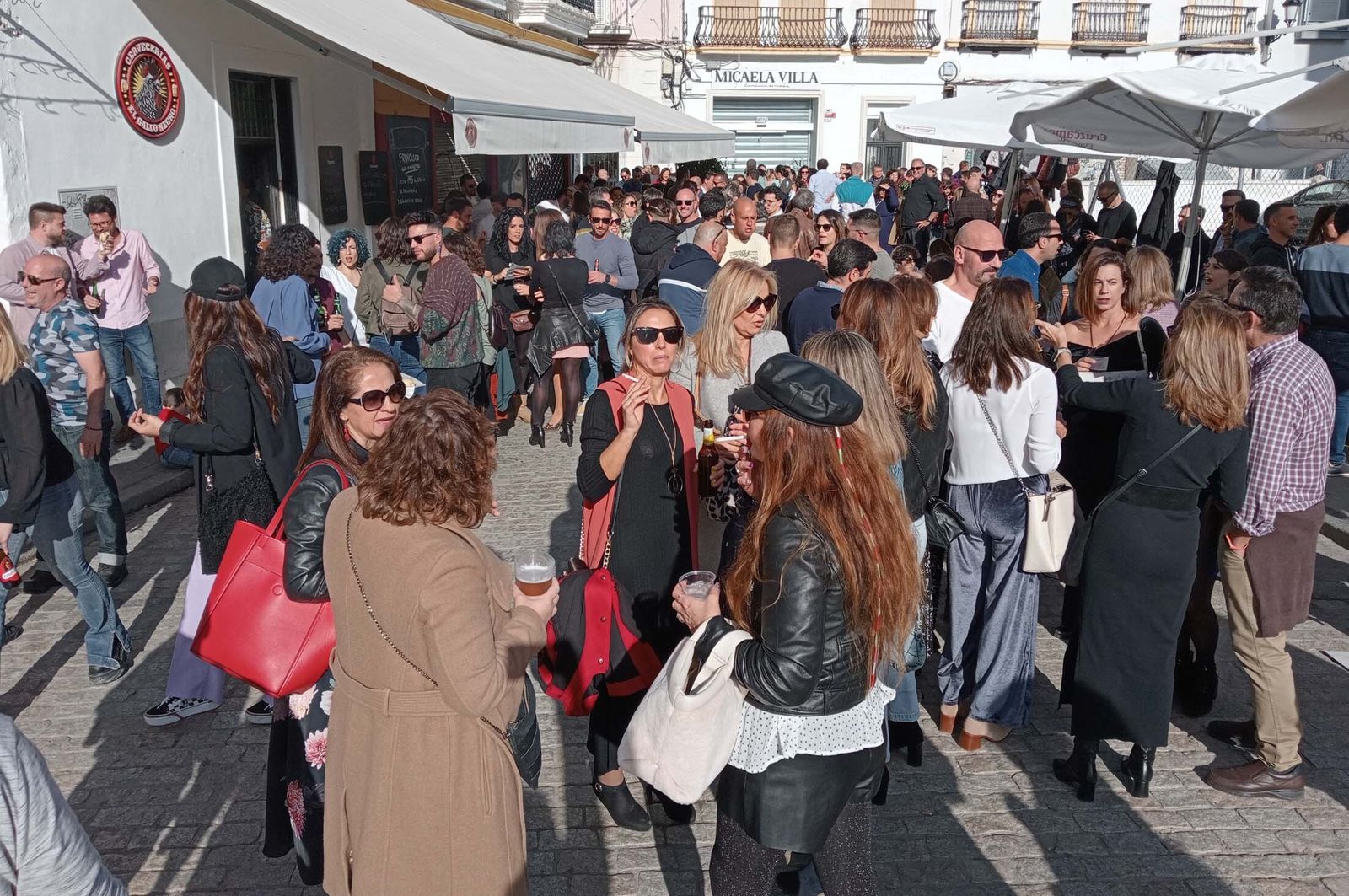 Imágenes del ambiente festivo del 31 de diciembre en Huelva