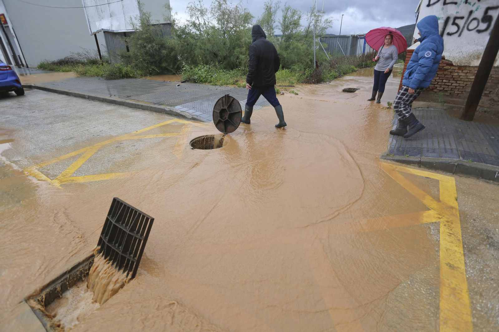 Campanillas anegada tras las lluvias, en fotos