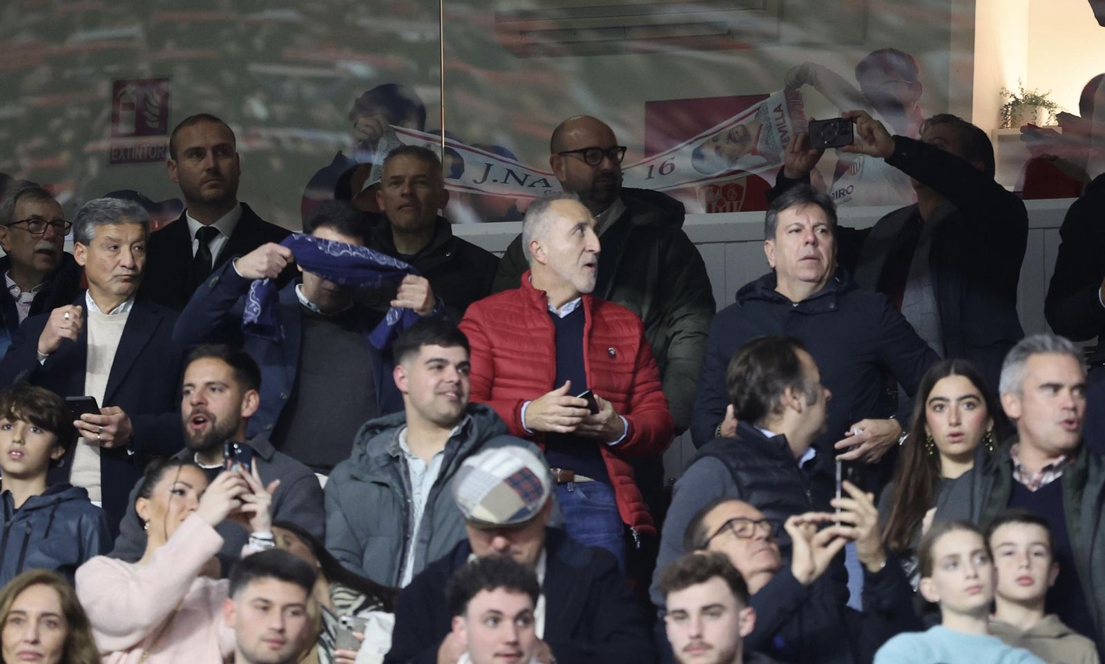 Búscate en el partido Sevilla Valencia