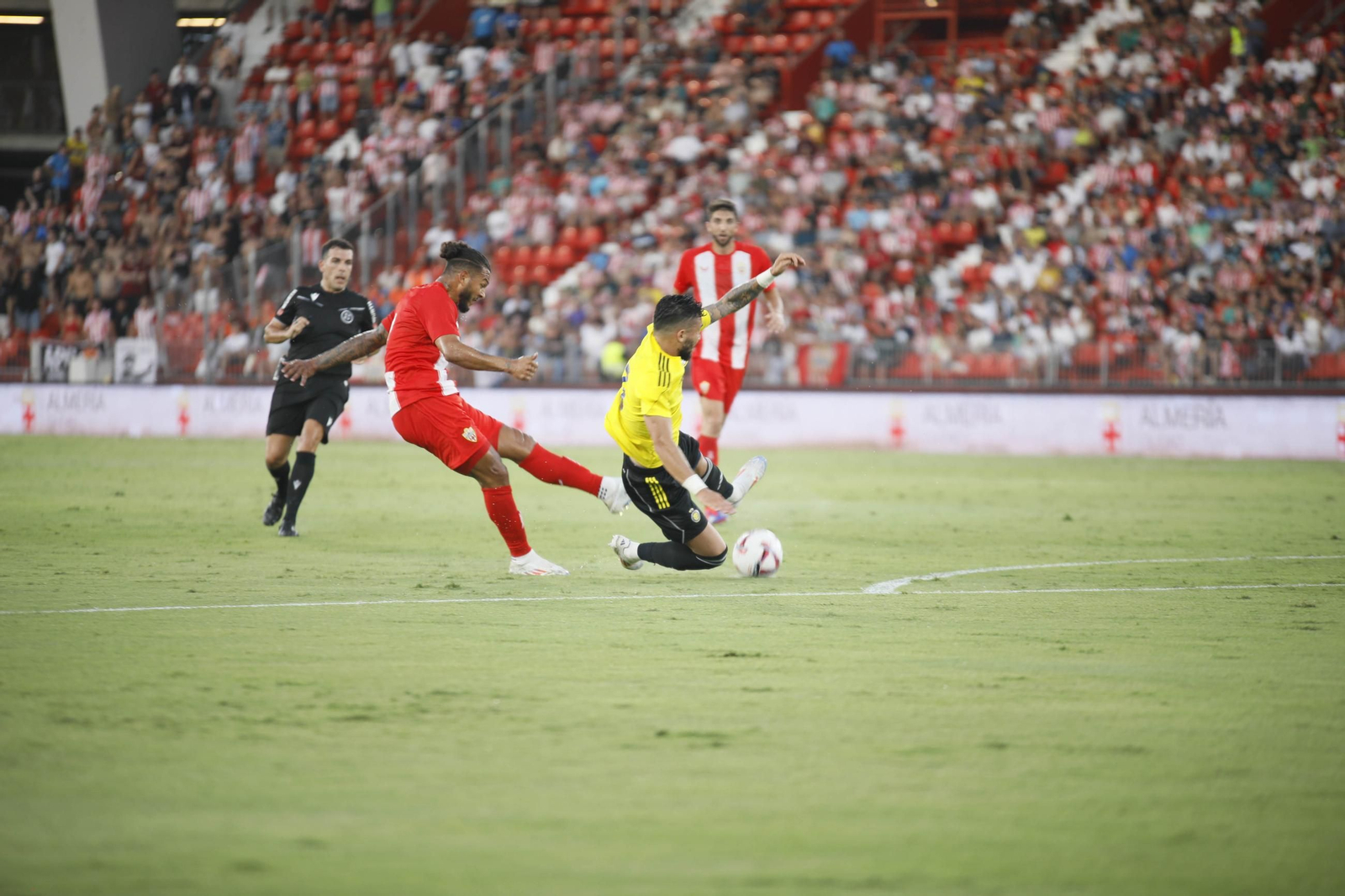 Imágenes del UD Almería-Al-Nassr, Memorial Juan Rojas