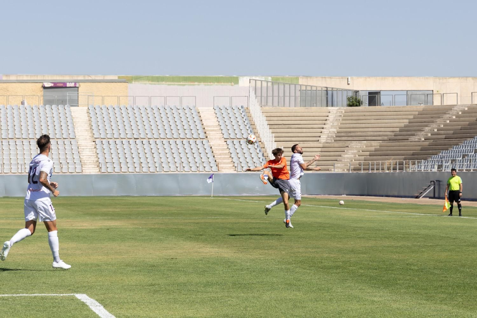 El amistoso entre Real Jaén y su juvenil de Liga Nacional, en imágenes