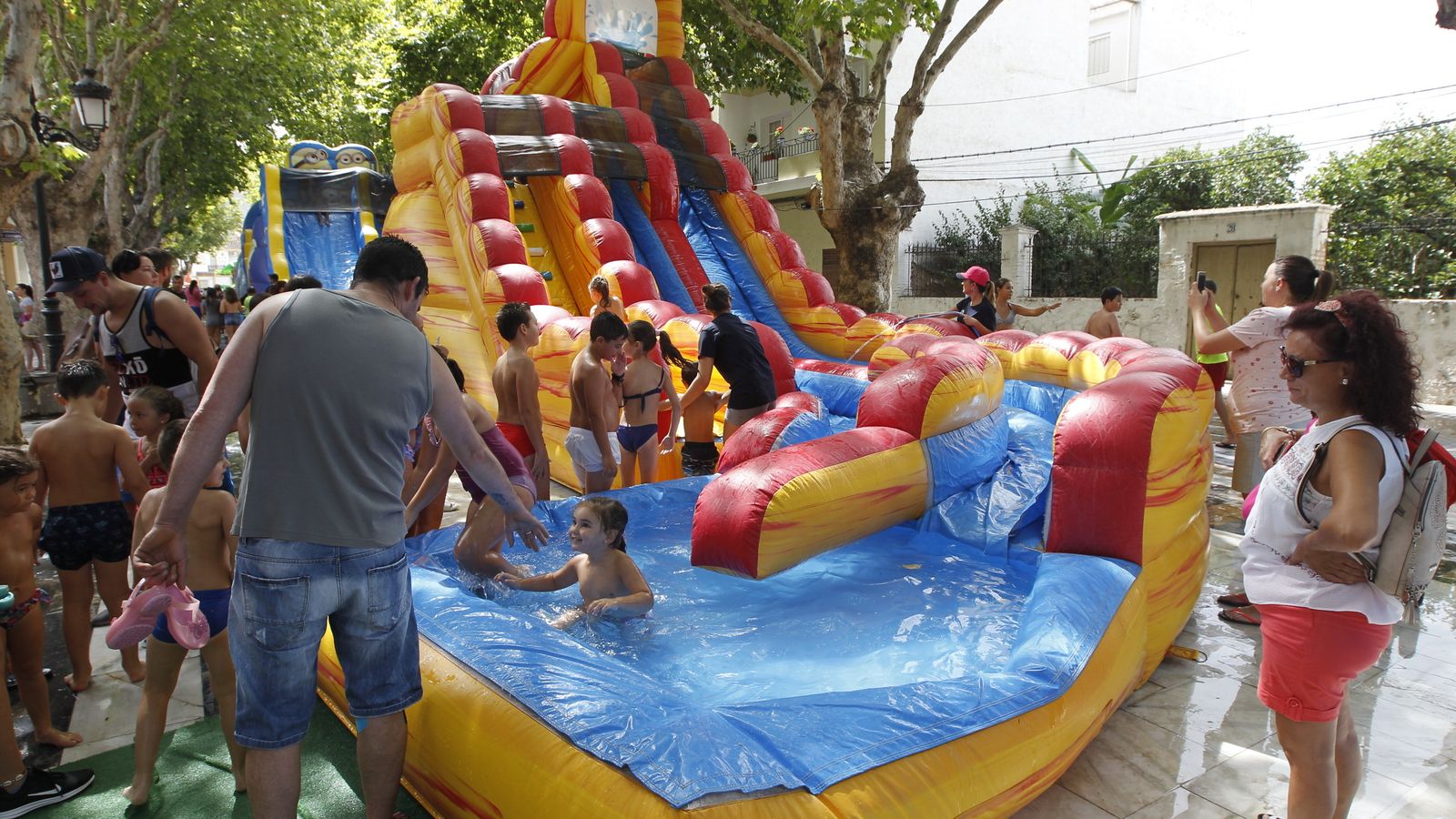 Diversión acuática en Berja