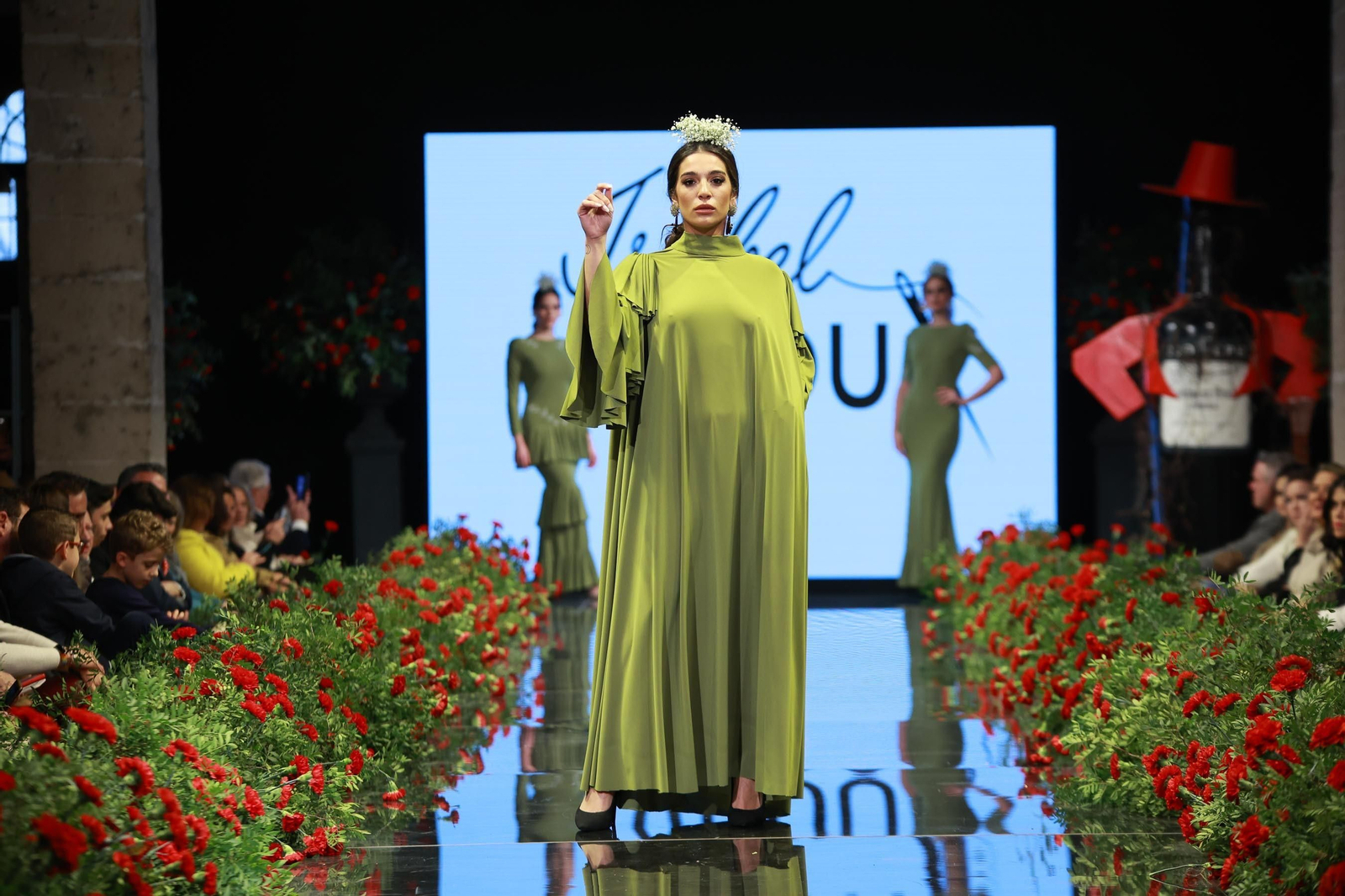 Desfile de Isabel Avedú en la Pasarela Flamenca Jerez Tío Pepe 2023