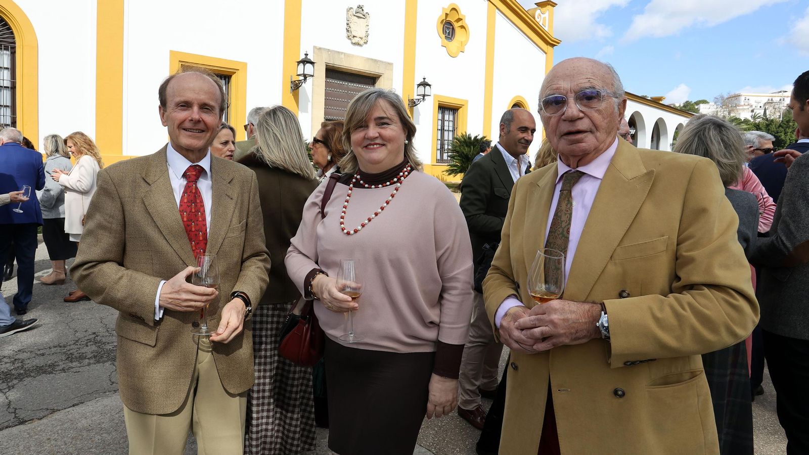 II Almuerzo Solidario de la Guardia Romana de la Hermandad del Transporte en Jerez