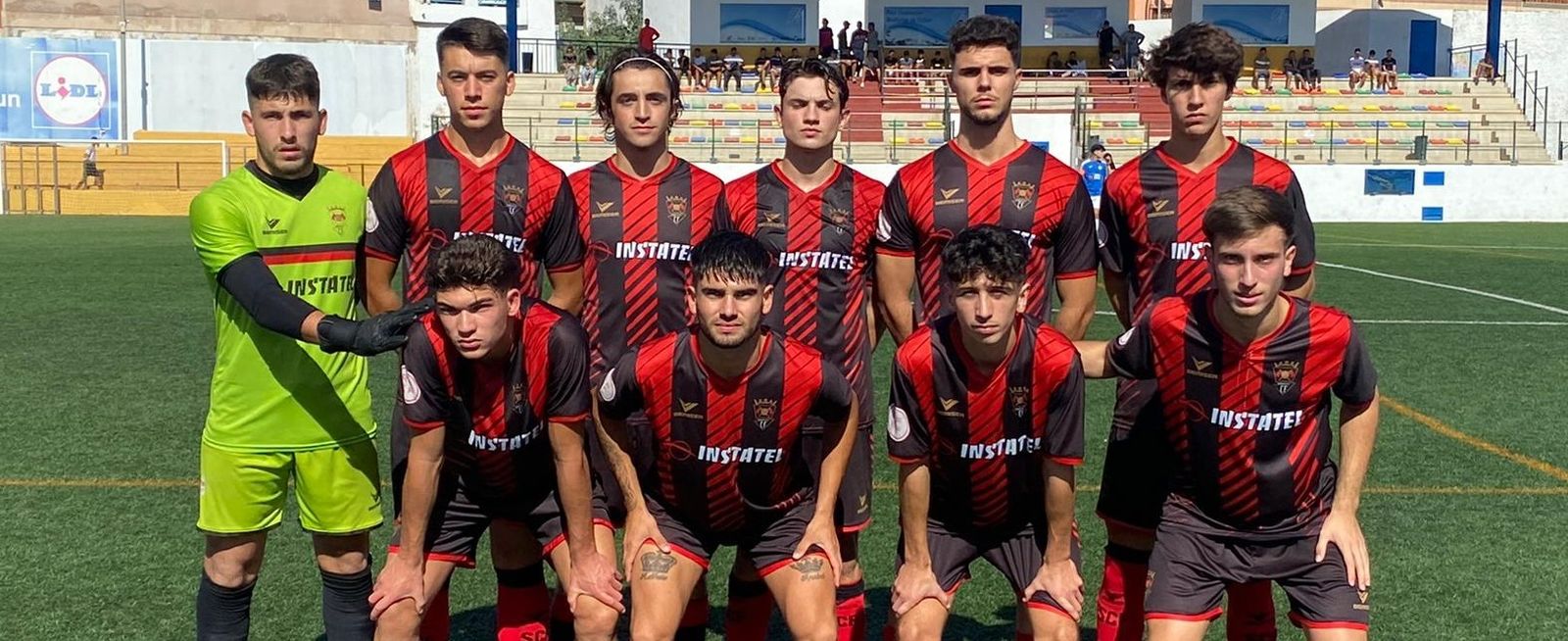 Formación inicial del Séneca durante un partido.