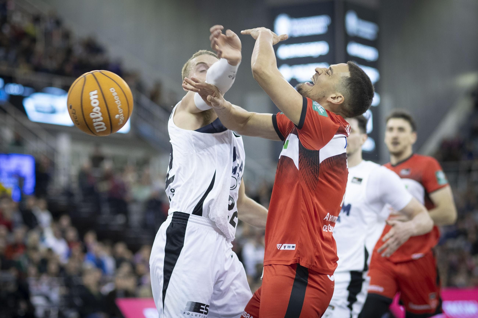 Las mejores imágenes del Covirán Granada-UCAM Murcia
