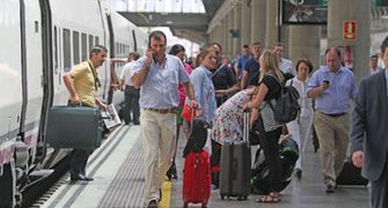 El AVE Sevilla-Madrid gana 196.000 pasajeros nuevos en sólo un año