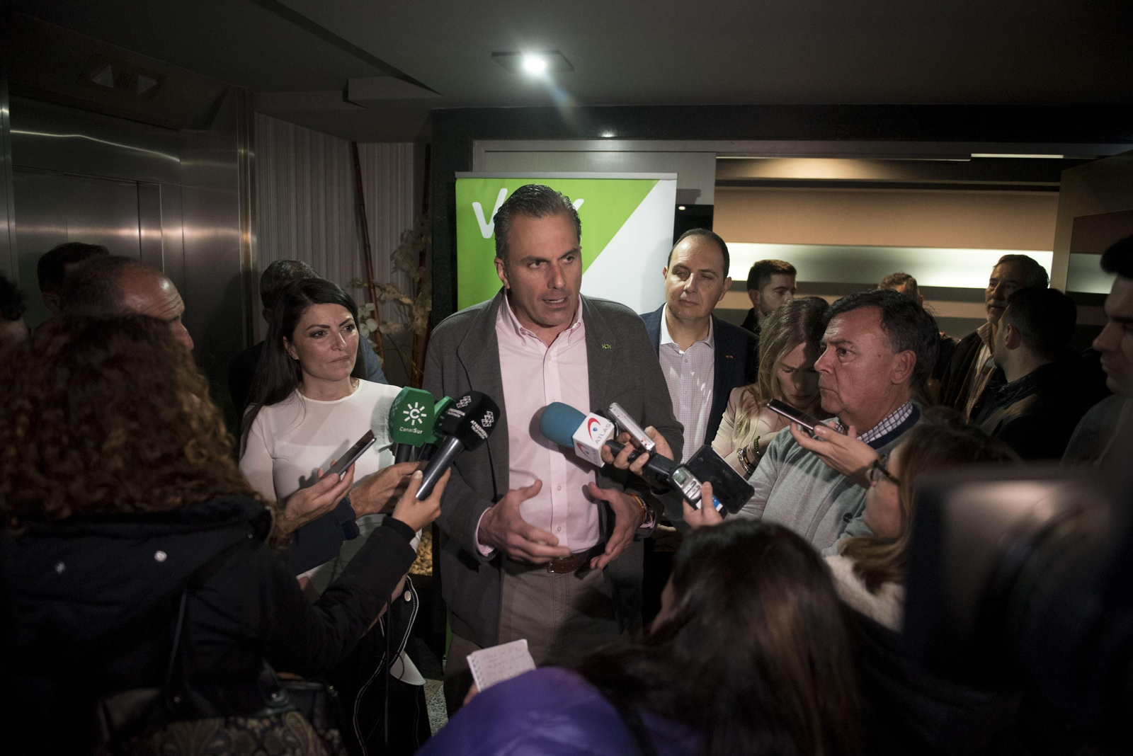 Imágenes del acto de Vox en Granada