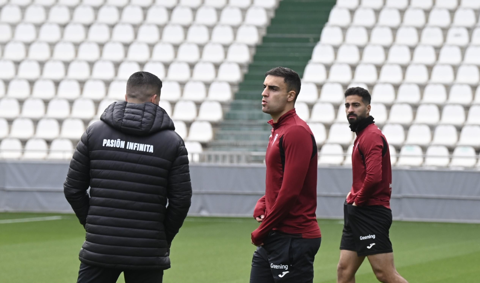 El Córdoba CF se deja querer por su afición en el Día de Andalucía